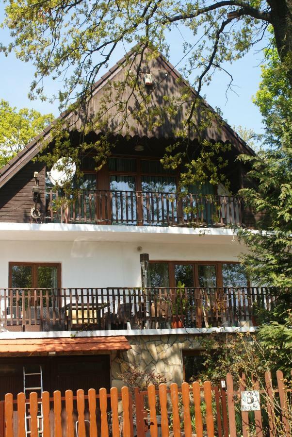 Rianas Utca Palkove Lägenhet Balatonrendes Exteriör bild